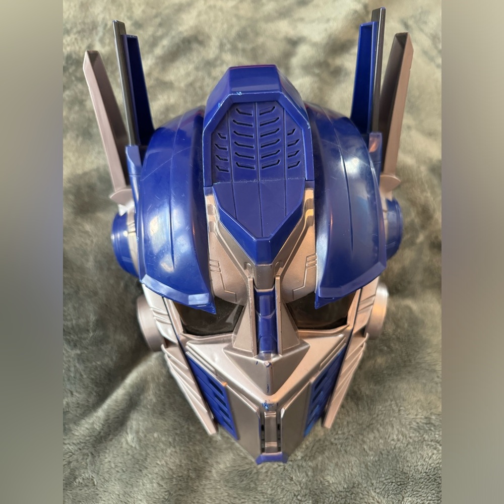 Transformers Optimus Prime Mask voice activated!